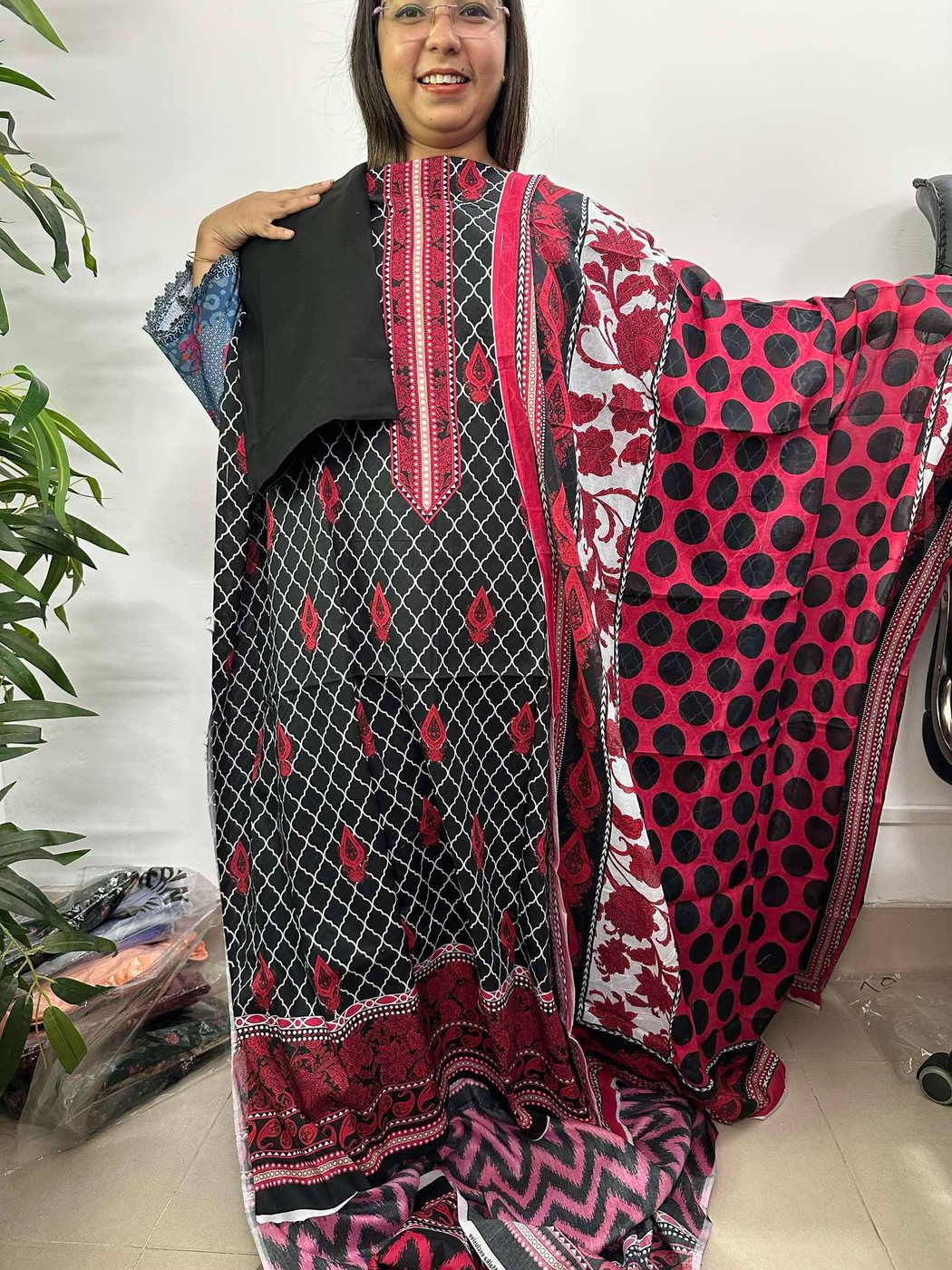 Kalo Lal Borfi