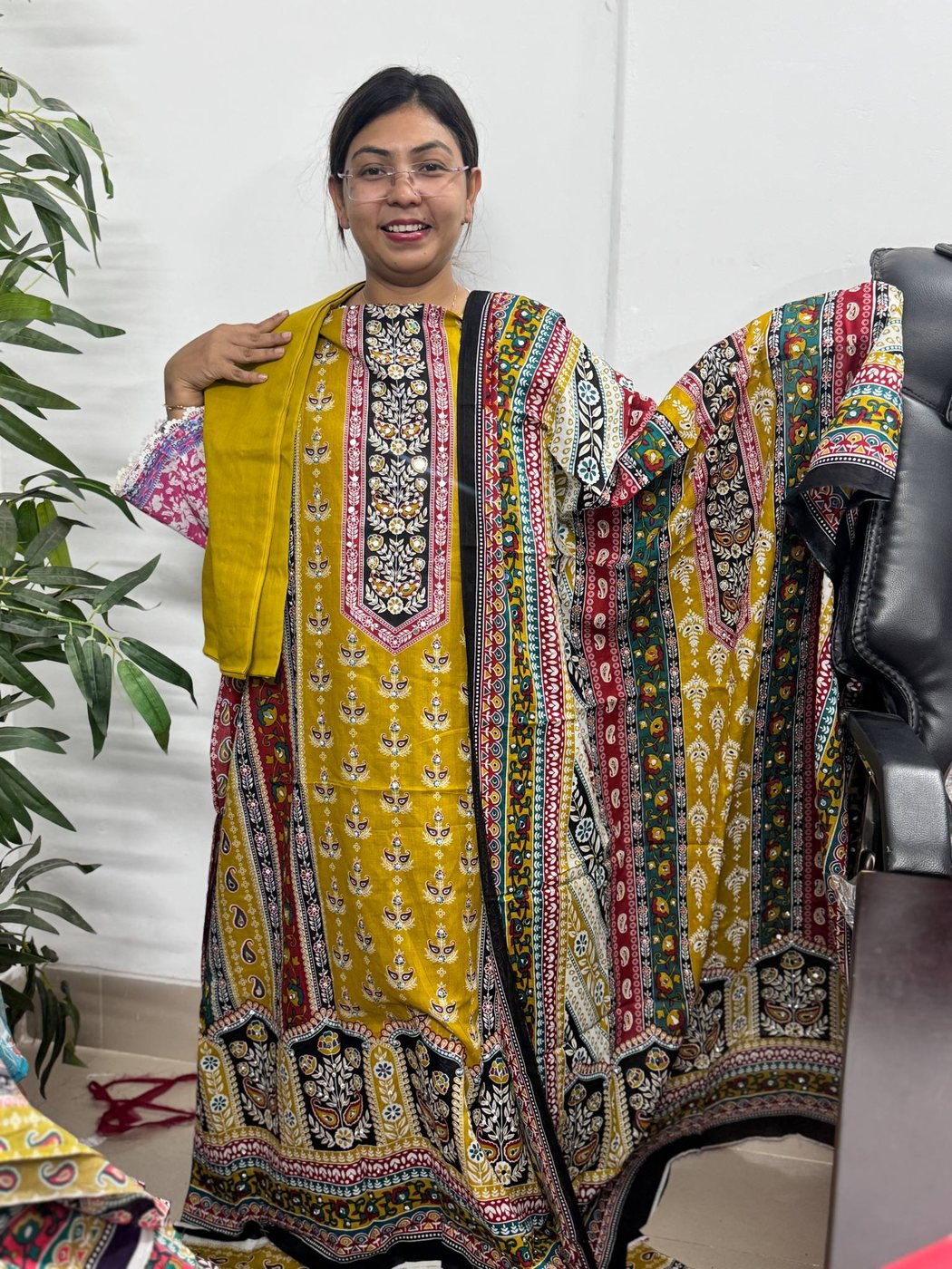 Chundri Pata Mehedi