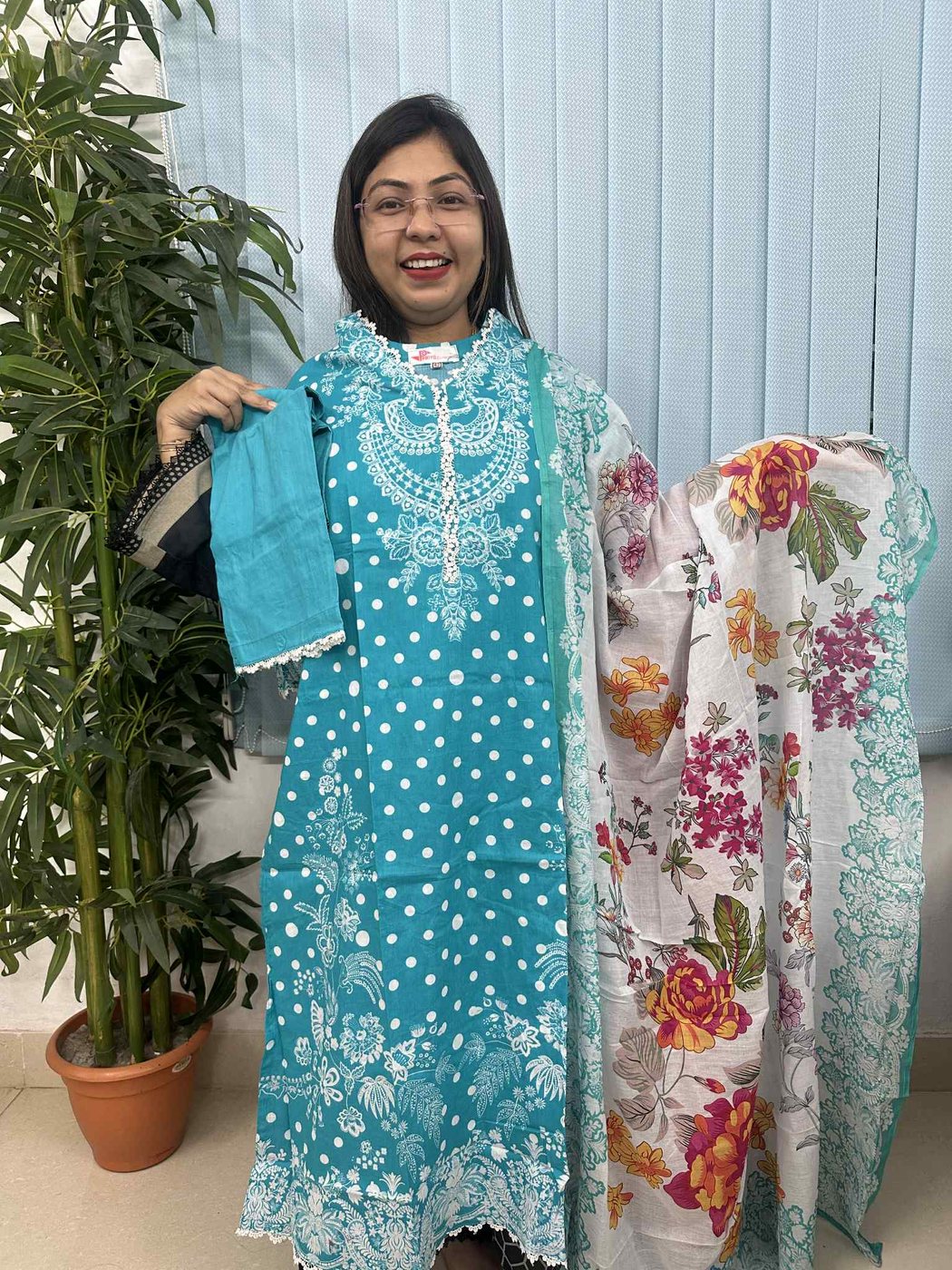 Firoza Phool