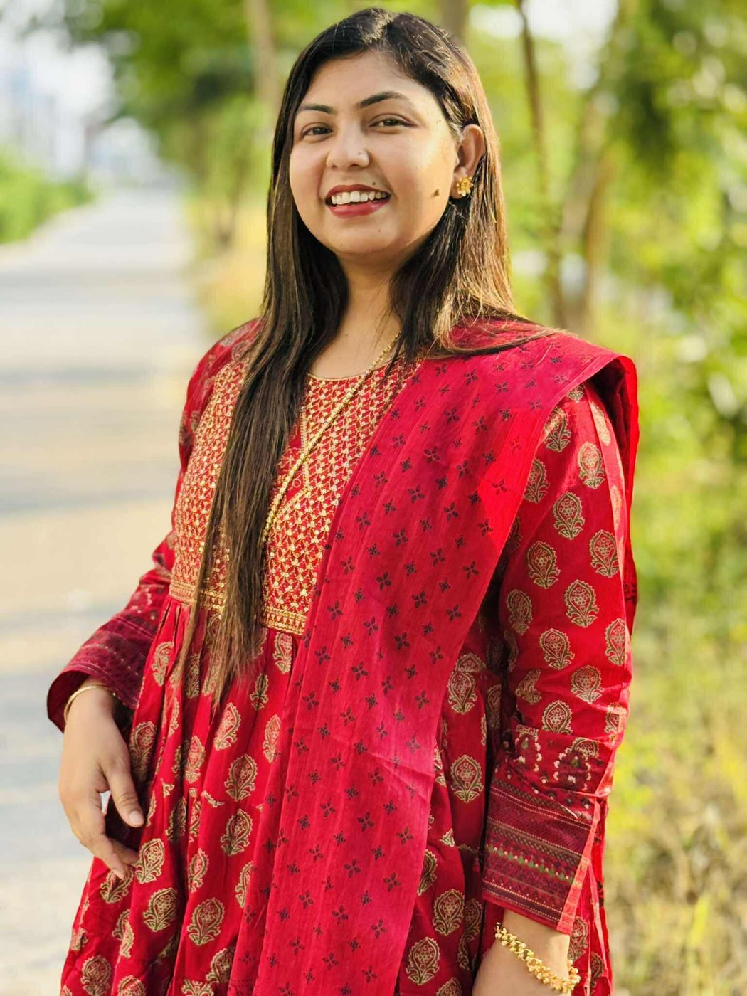 Gaun Maroon