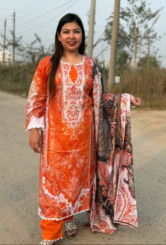 Komola Phool