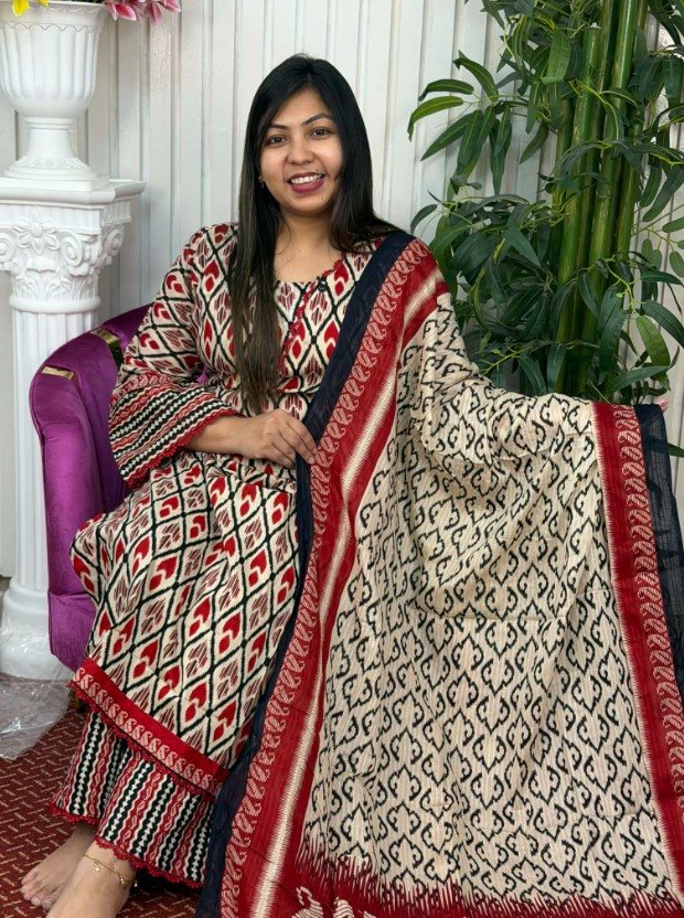 Joypuri (Red)