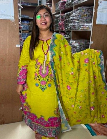 Ratna