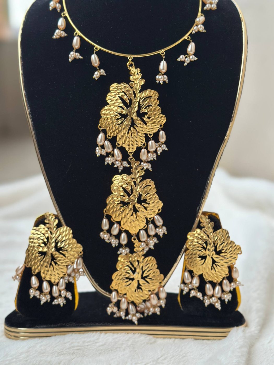 Neck Set
