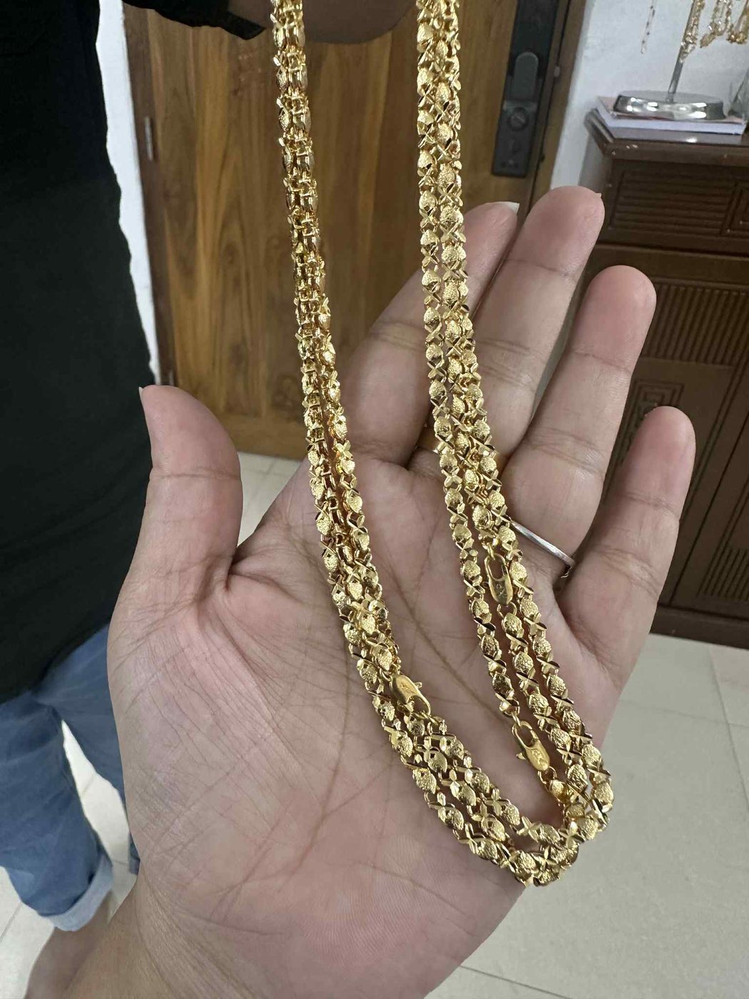 Thick Chain