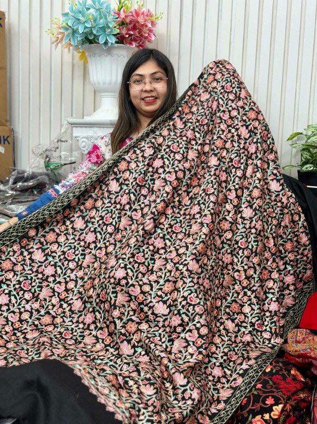 Kashmiri Premium Shawl