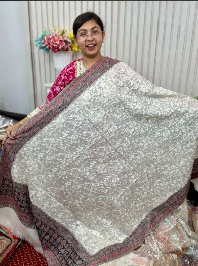 Kashmiri Kani Shawl Premium